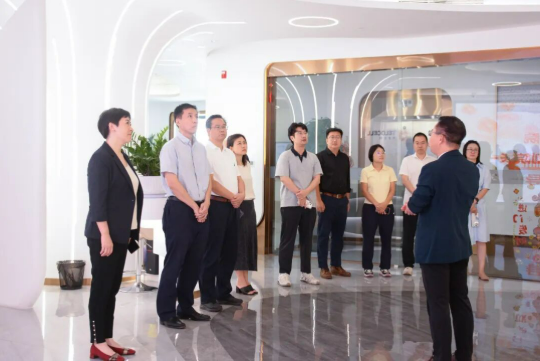 天歲新聞丨廈門大學(xué)藥學(xué)院蒞臨天歲生物集團(tuán)開(kāi)展產(chǎn)學(xué)研交流座談